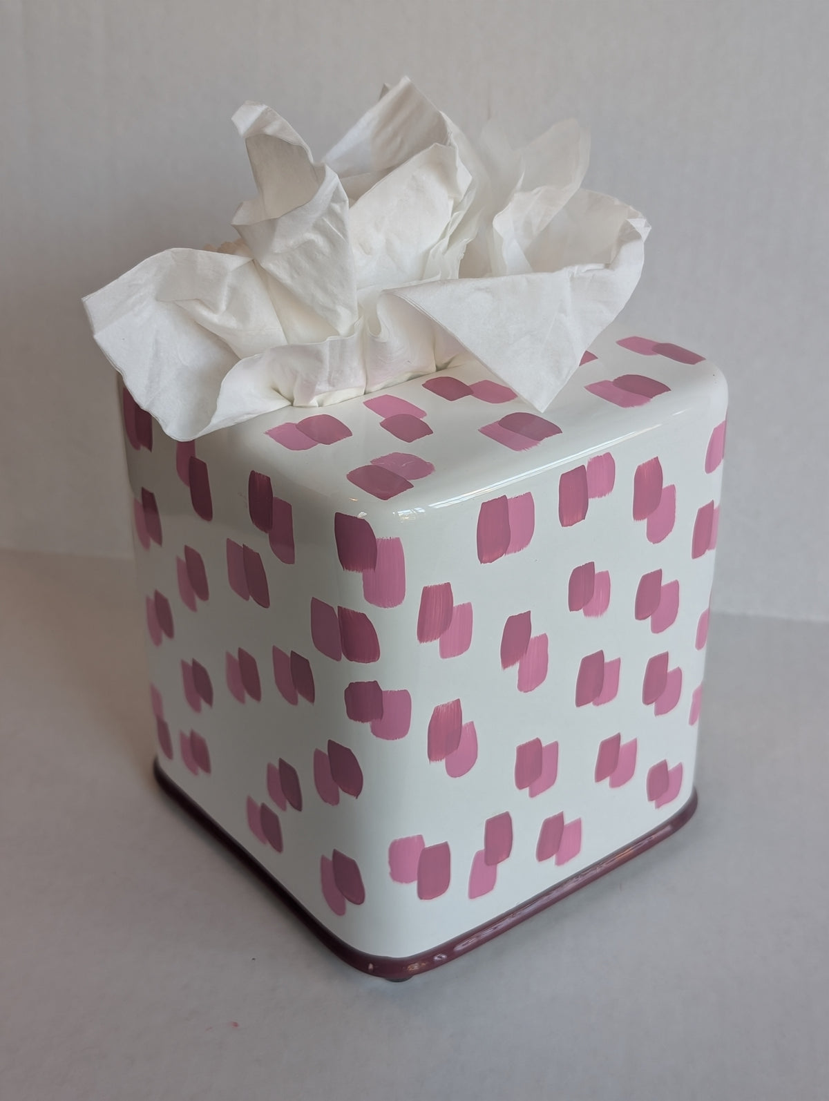Mauve Brushstroke Tissue Cover  image 0